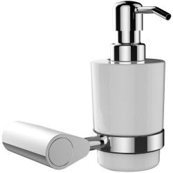 Дозатор жидкого мыла Art&Max Verona Push, настенный, латунь/стекло, форма круглая, для мыла в ванную/туалет/душевую кабину, цвет хром, к стене
