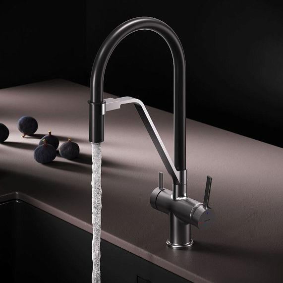 Смеситель для кухни/мойки AM.PM Func высокий, С-излив, гибкий, однорычажный, с каналом для питьевой воды, поворотный, керамический, длина излива 195 мм, нержавеющая сталь/цинк/латунь/силикон, цвет черный/сатин