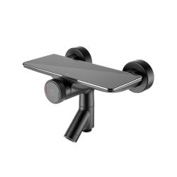 Смеситель для ванны/душа IDDIS Shelfy, управление Push Control, настенный, поворотный, керамический картридж, длина излива 116 мм, латунь, цвет черный матовый, с полкой