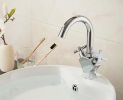 Смеситель для раковины Ledeme H84 двухвентильный, излив короткий, поворотный, керамический, латунь, цвет хром, без донного клапана