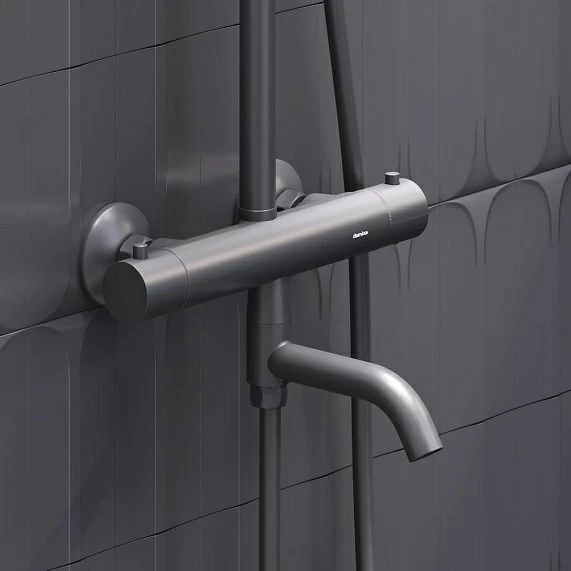 Душевая система Damixa Jupiter, высота 1050-1450 мм, цвет черный матовый, комплект: термостатический смеситель/излив/тропический душ круглый (с верхней лейкой)/стойка/лейка/шланг, латунь/пластик