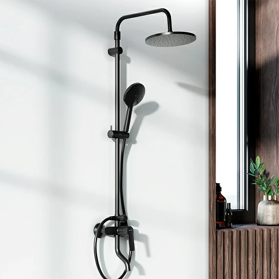 Душевая система Damixa Jupiter высота от 1050-1450 мм цвет черный матовый, комплект: однорычажный смеситель/поворотный излив/тропический душ (с верхней лейкой)/стойка/лейка/шланг, наружного монтажа