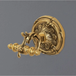 Крючок двойной Art&Max Barocco, настенный, форма округлая, латунь, для полотенец в ванную/туалет/душевую кабину, цвет античное золото, на стену, двойной, крючок для полотенец