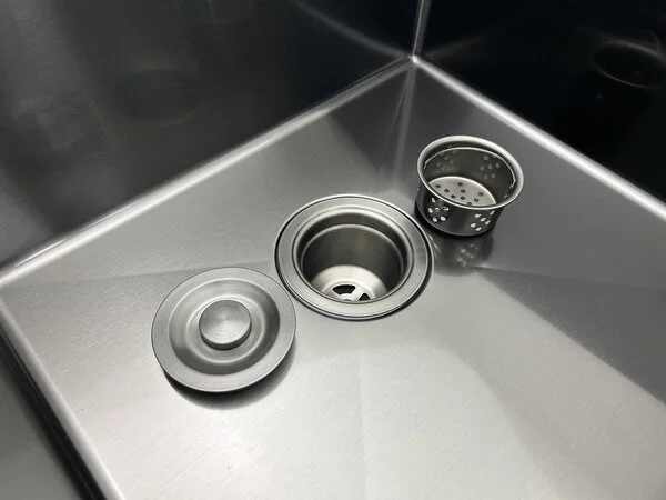 Мойка кухонная Hoffger 5444 врезная, Satin (сталь сатин) 540х440х220 мм нержавеющая сталь, без крыла, слив-перелив