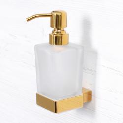 Дозатор жидкого мыла WasserKRAFT Sauer, настенный, латунь/стекло, форма квадратная, для мыла в ванную/туалет/душевую кабину, цвет золото