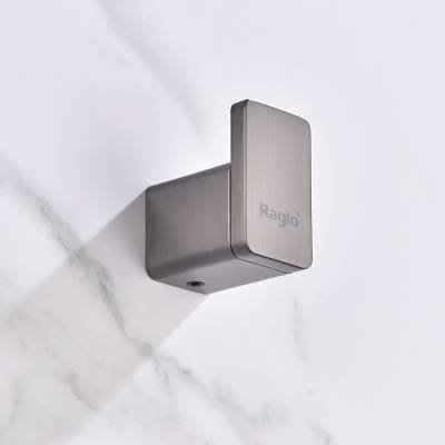 Крючок одинарный Raglo R301.05.09 настенный, нержавеющая сталь, форма квадратная, для полотенец/халатов в ванную/туалет/душевую кабину, цвет графит