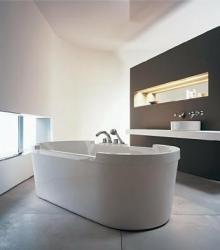 Ванна Duravit Starck 190х90 см гидромассажная, отдельностоящая, акриловая, цвет: белый, с ножками/сливом-переливом, с фронтальной панелью, овальная, с системой гидромассажа Air-System, с двумя наклонами для спины