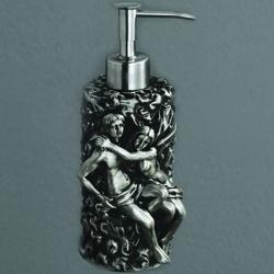 Дозатор жидкого мыла Art&Max Romantic, настольный, латунь, форма округлая, для мыла в ванную/туалет/душевую кабину, цвет серебро
