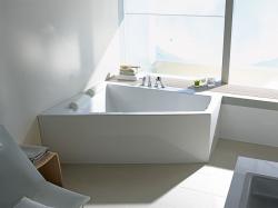 Ванна Duravit Paiova 170х130 см гидромассажная, пристенная, акриловая, цвет: белый, с рамой/сливом-переливом/фронтальной панелью, трапециевидная/угловая, с системой гидромассажа Combi-System E, c одним наклоном для спины, левая