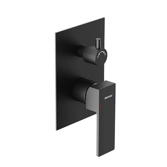 Душевая система Damixa Gala встраиваемая, цвет черный матовый, комплект: смеситель/тропический душ прямоугольный (с верхней лейкой)/лейка/шланг, латунь/ABS-пластик/ПВХ, скрытого монтажа 