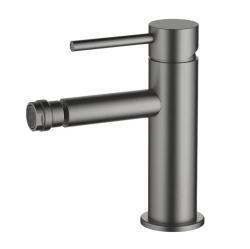 Смеситель для биде Aquatek Европа однорычажный, керамический картридж, поворотный излив, длина 130 мм, латунь, цвет оружейная сталь, без шланга/лейки