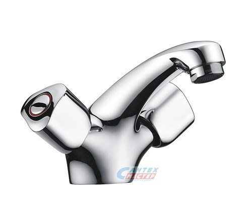 Смеситель для раковины Wasserkraft Amper двухвентильный, излив короткий, длина 117 мм, поворотный, керамический, латунь, цвет хром, без донного клапана