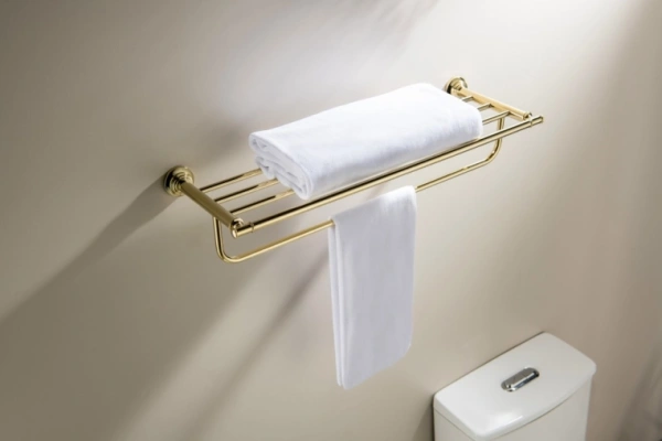 Полка Aquatek Классик с полотенцедержателем, 600х217 мм настенная, цвет полированное золото, латунь, прямоугольная, подвесная, для душа/ванной