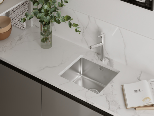 Мойка Ukinox Лофт, 38х44 см, врезная, стальная, прямоугольная, цвет брашированная сталь, без отверстия под смеситель, слив-перелив, без крыла, для кухни