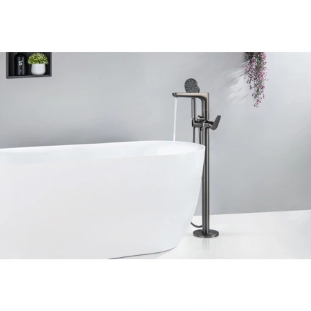 Смеситель для ванны/душа Aquatek Бетта напольный, однорычажный, неповоротный, длина 264 мм, керамический, латунь, цвет оружейная сталь