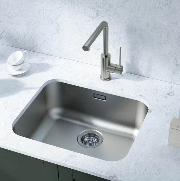 Мойка IDDIS Mate 533x433x200 мм толщина 0,8 мм, врезная, нержавеющая сталь, прямоугольная, цвет сталь, сатин, без отверстия под смеситель, для кухни MAT53S0i77