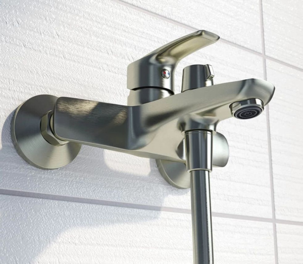 Смеситель для ванны/душа IDDIS Ray RAYBN02i02 однорычажный, неповоротный, настенный, керамический картридж, длина излива 177 мм, латунь, цвет сатин