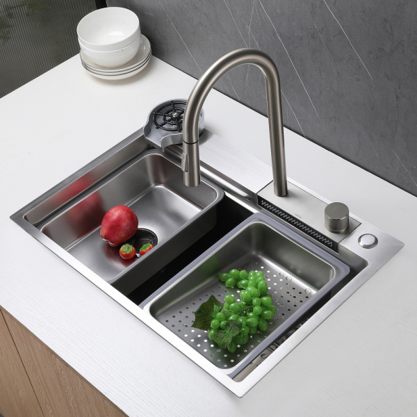 Мойка кухонная ABBER Wasser Kreis 68х46х22,5 см нержавеющая сталь, прямоугольная, брашированная, цвет сатин, 2 отверстия под смеситель, без крыла, слив-перелив, врезная AF2194SP