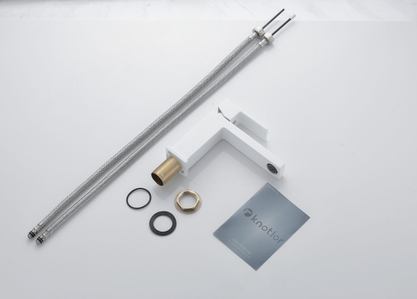 Смеситель для раковины/умывальника Knotlor Stable, однорычажный, неповоротный, керамический, длина излива 136 мм, латунь, цвет белый матовый