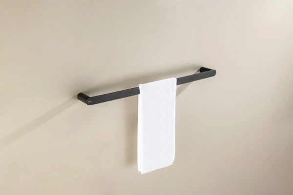 Полотенцедержатель Aquatek Лира одинарный, 600 мм настенный, неповоротный, нержавеющая сталь, для полотенец в ванную/туалет/душевую кабину, цвет матовый черный