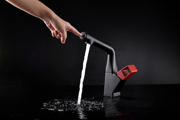 Смеситель для кухни LEMARK Soul однорычажный, выдвижной, керамический, с вытяжным изливом, высота излива 21,8 см, латунь, покрытие хром, цвет черный/красный