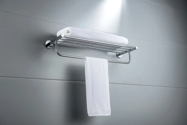 Полка Aquatek Европа с полотенцедержателем, 600х204 мм настенная, цвет хром, нержавеющая сталь/латунь, прямоугольная, подвесная, для душа/ванной