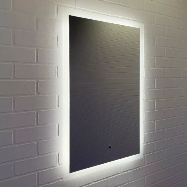 Зеркало Comforty Эдельвейс-65, 65х80 см LED-подсветка, бесконтактный сенсор, антизапотевание, прямоугольное, для ванны, навесное/подвесное/настенное, дизайнерское