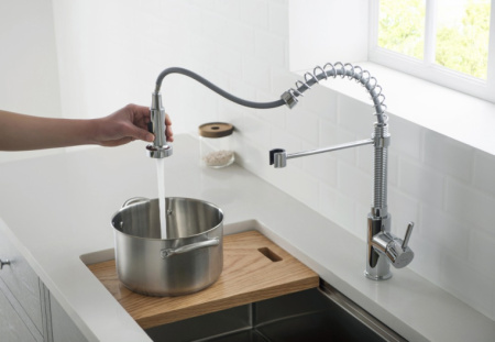 Смеситель для кухни/мойки Aquatek Европа однорычажный, гибкий/выдвижной/пружинный, излив 220 мм, высота излива 159 мм латунь, цвет хром