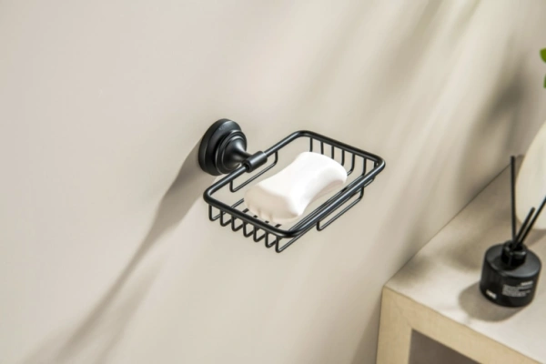 Мыльница Aquatek Классик с держателем, настенная, решетка, латунь, для душа/мыла, в ванную комнату, под кусковое мыло, цвет матовый черный