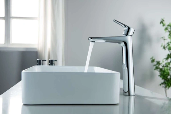 Смеситель для раковины/умывальника Aquatek Бетта однорычажный, неповоротный, фиксированный, высокий, излив длина 165 мм высота 229 мм латунь, цвет хром