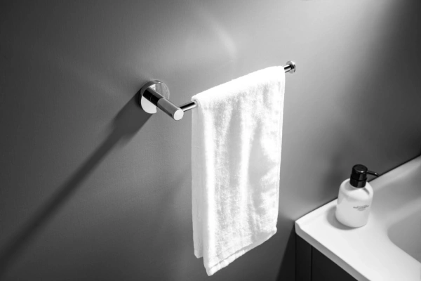 Полотенцедержатель Aquatek Европа одинарный, 271 мм настенный, неповоротный, нержавеющая сталь/латунь, для полотенец в ванную/туалет/душевую кабину, цвет хром