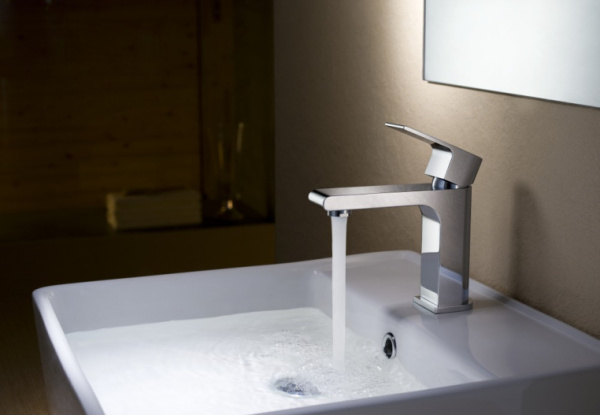 Смеситель для раковины/умывальника Aquatek Лира однорычажный, неповоротный, фиксированный, излив длина 123 мм высота 103 мм латунь, цвет хром