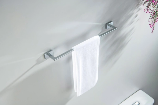 Полотенцедержатель Aquatek Либра одинарный, 450 мм настенный, неповоротный, нержавеющая сталь/латунь, для полотенец в ванную/туалет/душевую кабину, цвет хром